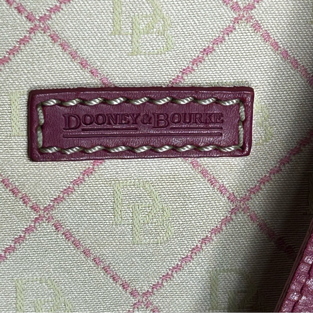 Dooney & Bourke Cream and Pink DB Monogram Tote Pink Leather Trim - Picture 2 of 16